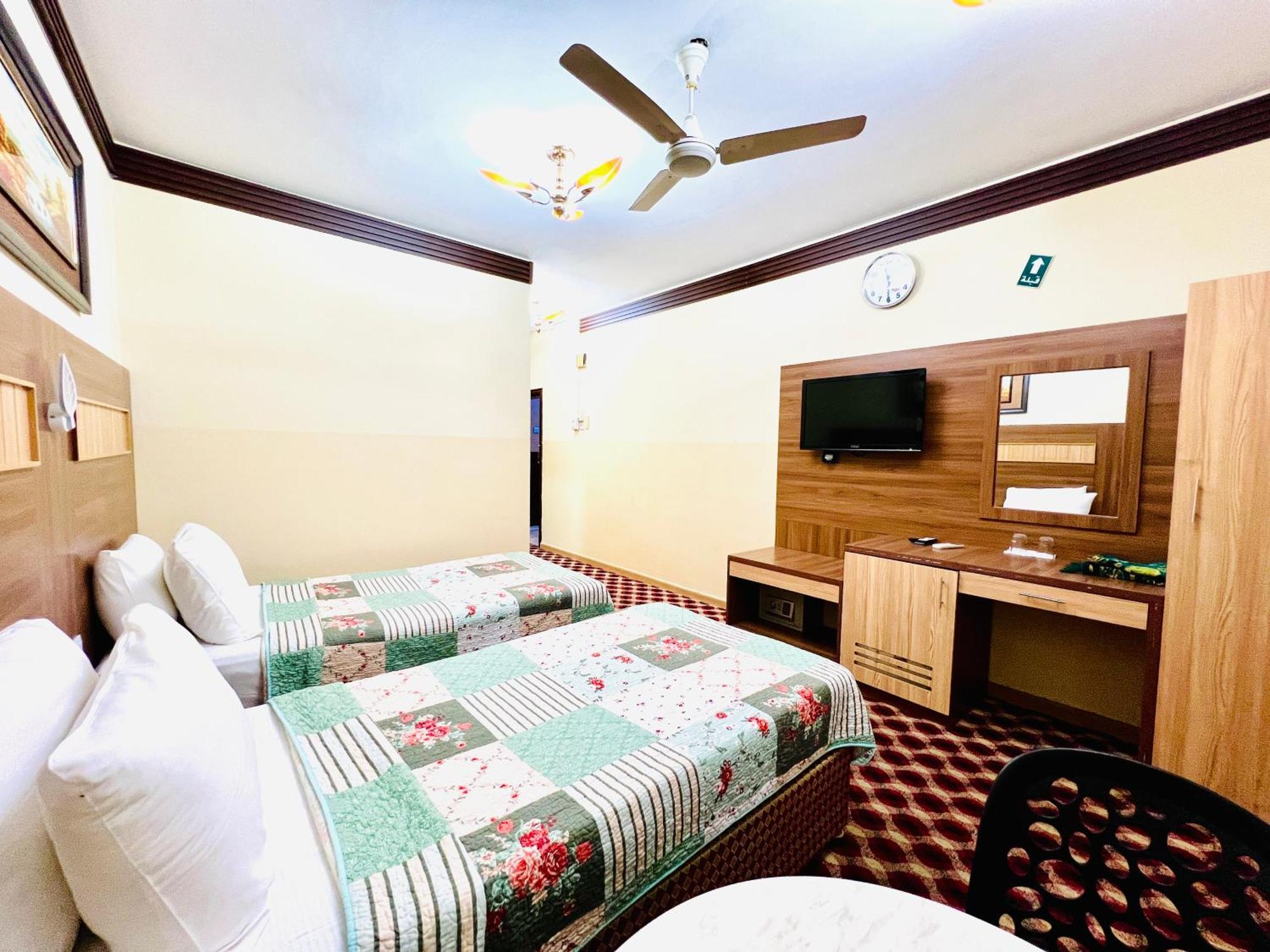 Al Ahrar Hotel Dubai Exterior photo